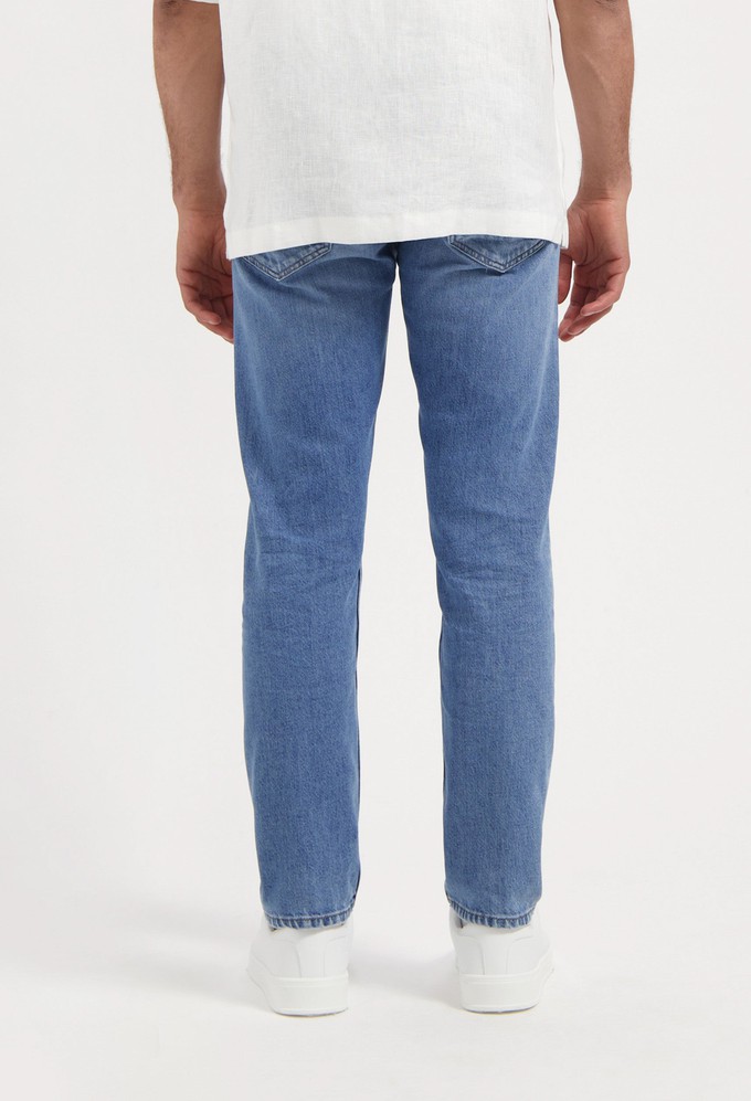 Hank Mid Tapered - Medium Aged from Mud Jeans