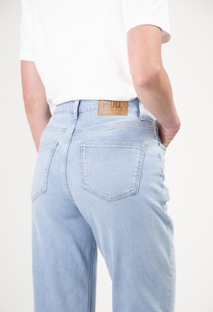 Mams High Tapered - Light Aged from Mud Jeans