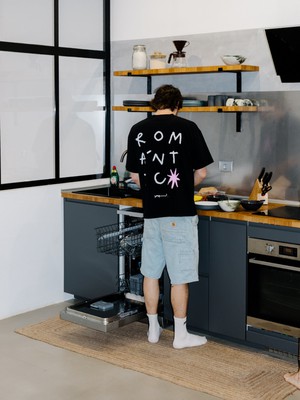 Romantic T-shirt black from NWHR