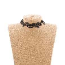 Spring Vegan Black Leaf Choker van Paguro Upcycle