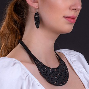 Seraphine (II) Recycled Rubber Oval Earrings from Paguro Upcycle Seraphine (II) Recycled Rubber Oval Earrings from Paguro Upcycle