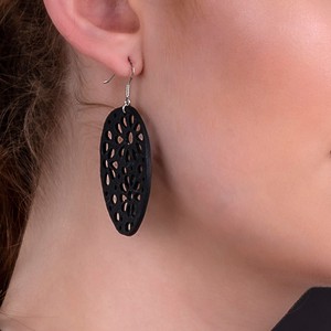 Seraphine (II) Recycled Rubber Oval Earrings from Paguro Upcycle Seraphine (II) Recycled Rubber Oval Earrings from Paguro Upcycle