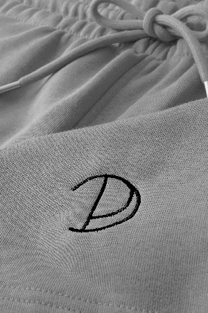Embroidered P Shorts from Pitod