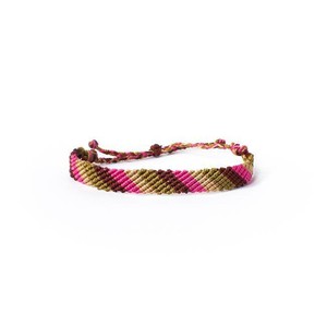 Milli Macrame Bracelet from Project Três