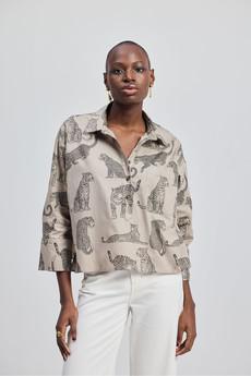 Oversized Cropped Front-buttoned Shirt In Animal Print via Reistor