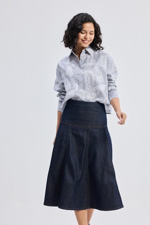 Oversized Boxy-fit Shirt in Animal Print from Reistor