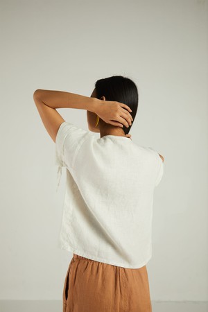 The Daydreams Shirt in Shell-Off-white from Reistor