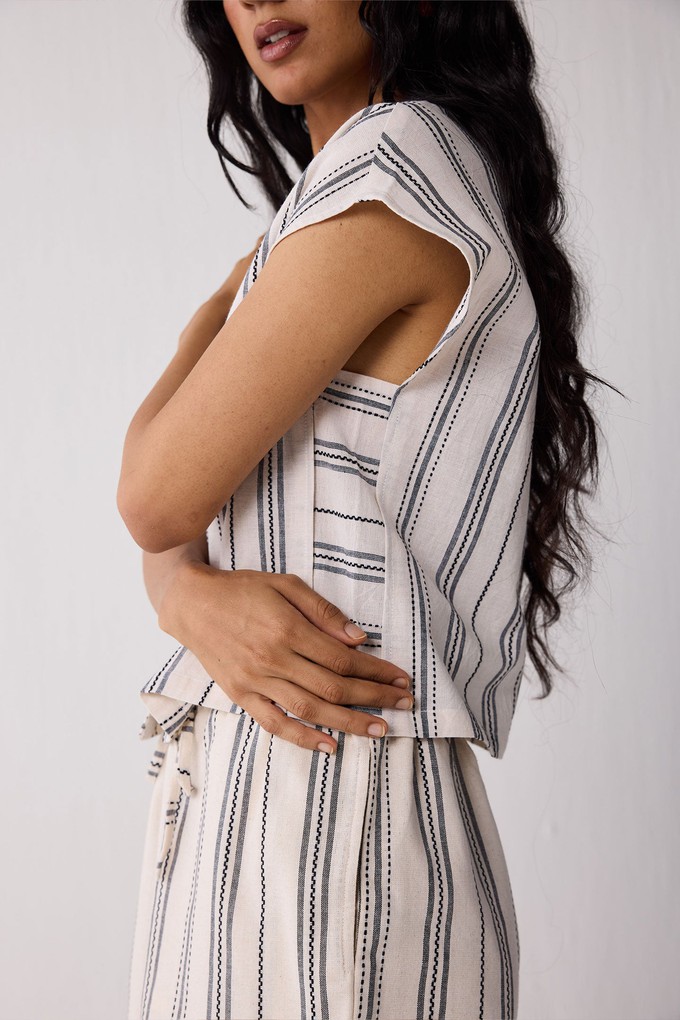 Regular Drawstring Shorts in Stripes from Reistor