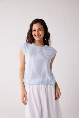 Button-Back Crew Neck Top in Blue Stripes from Reistor