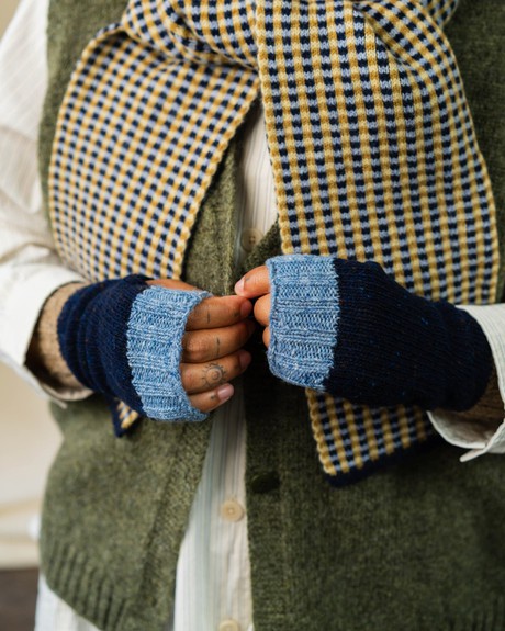 Donegal Wrist Warmers | Navy Fleck from ROVE