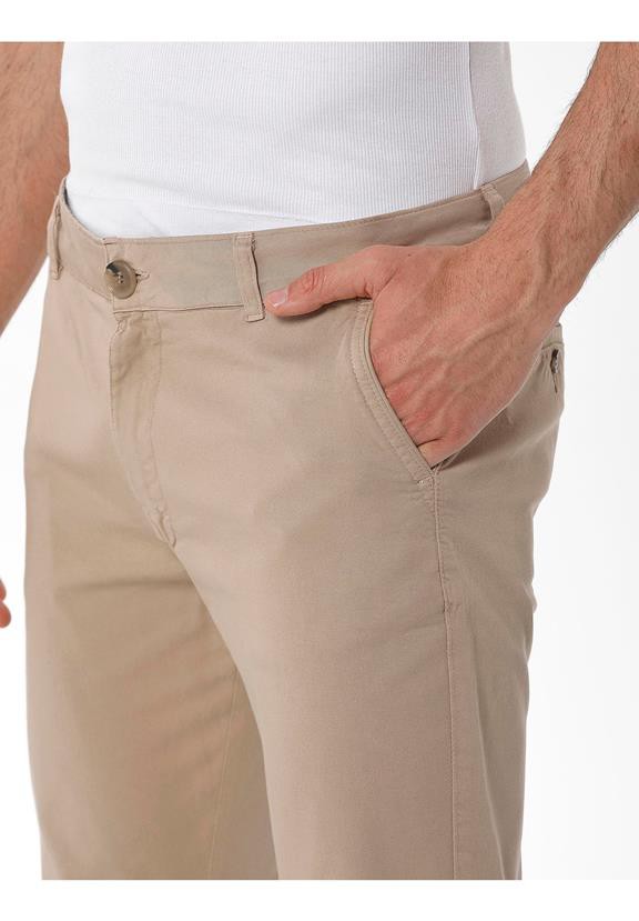 Chinobroek Slim Beige from Shop Like You Give a Damn