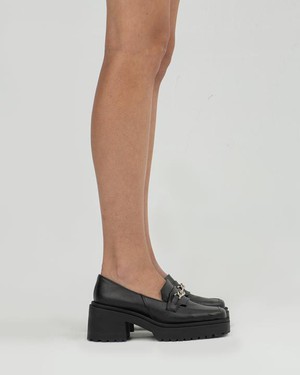 Squared Chunky Loafers Zwart from Shop Like You Give a Damn