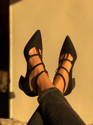 Pumps Wednesday Midi Zwart from Shop Like You Give a Damn