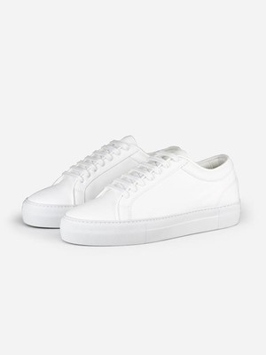 Sneakers Grape Essential Classic White from Shop Like You Give a Damn