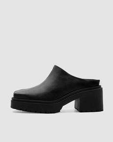 Squared Muiltjes Zwart via Shop Like You Give a Damn