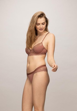String Lichtgevend Mos Bruin from Shop Like You Give a Damn String Lichtgevend Mos Bruin from Shop Like You Give a Damn