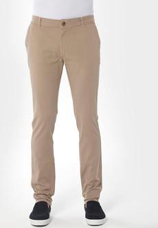 Chinobroek Slim Beige via Shop Like You Give a Damn
