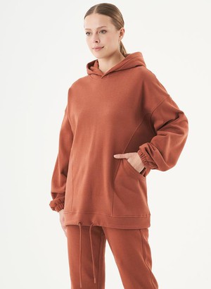 Oversized Hoodie Hande Lichtbruin from Shop Like You Give a Damn