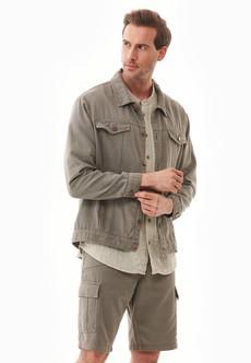 Overhemdjack Smokey Olijfgroen via Shop Like You Give a Damn