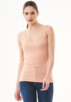 Top Basic Ribbed Licht Oranje via Shop Like You Give a Damn