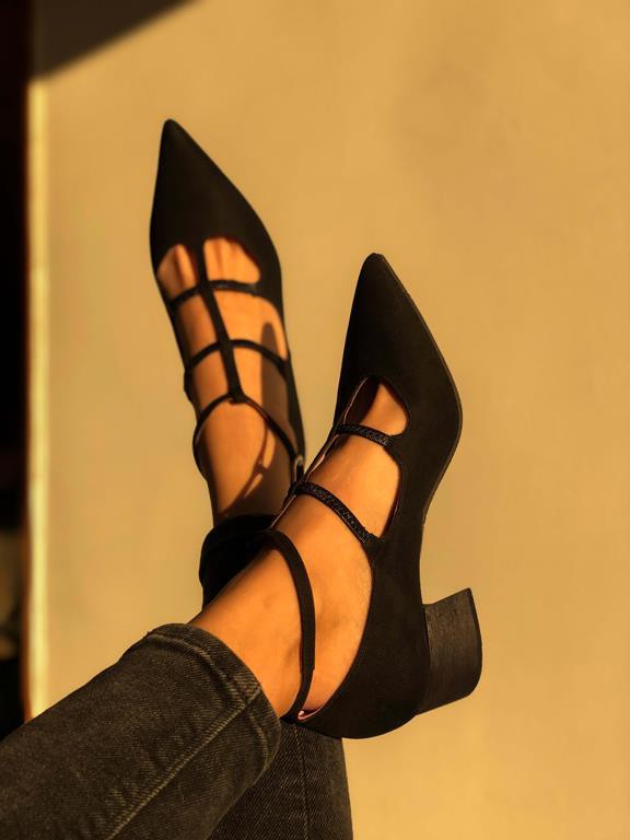 Pumps Wednesday Midi Zwart from Shop Like You Give a Damn
