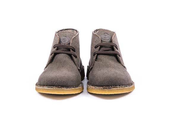 Desert Boots Donkerbruin from Shop Like You Give a Damn