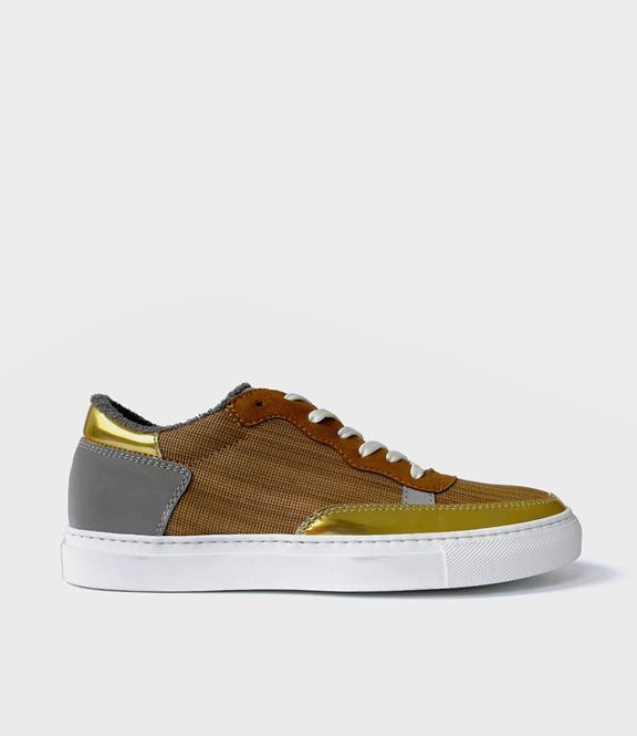 Sneakers Wood Bruin Goud from Shop Like You Give a Damn