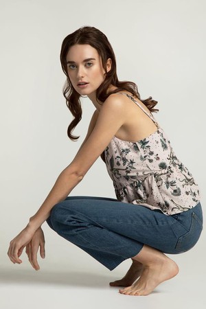 Top Ronnia Tropic Cheetah Lichtroze from Shop Like You Give a Damn