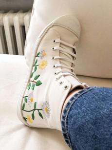 Sneakers Daisies' Garden Wit via Shop Like You Give a Damn