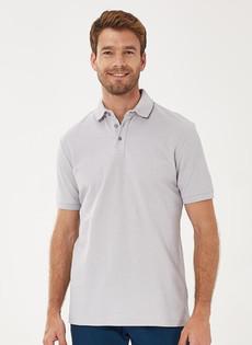 Polo Grijs via Shop Like You Give a Damn