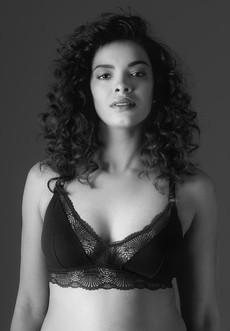 Bralette Stipa Zwart via Shop Like You Give a Damn
