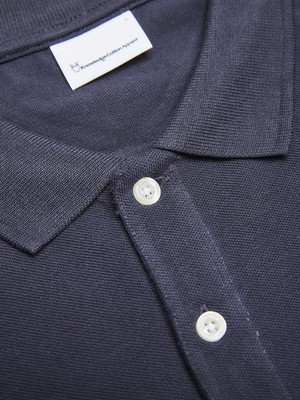 Polo T-Shirt Basic Badge Donkerblauw from Shop Like You Give a Damn