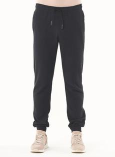 Joggingbroek Peeno Zwart via Shop Like You Give a Damn
