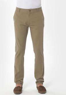 Chinobroek Slim Olijfgroen via Shop Like You Give a Damn
