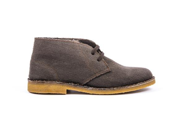 Desert Boots Donkerbruin from Shop Like You Give a Damn