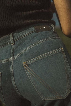 Rechte Jeans Medlar Middark from Shop Like You Give a Damn