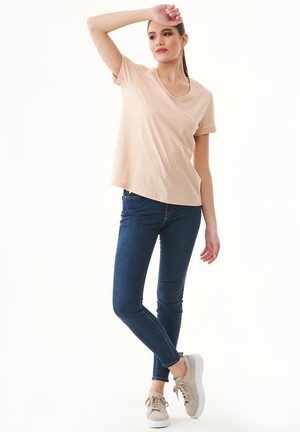 T-Shirt V-Hals Basic Abby Steenbeige from Shop Like You Give a Damn
