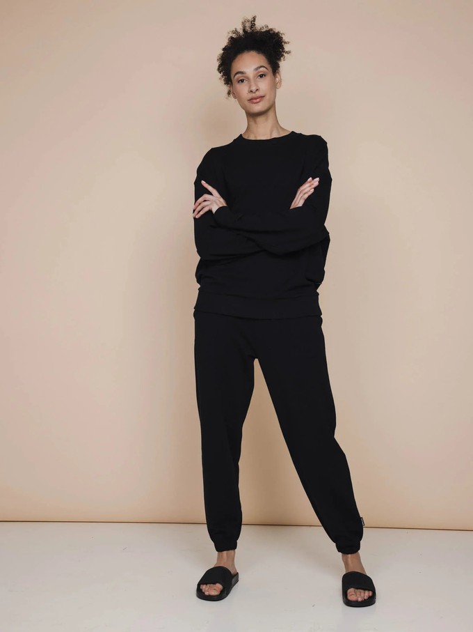 Slow Black Sweater en Broek set Unisex from SNURK