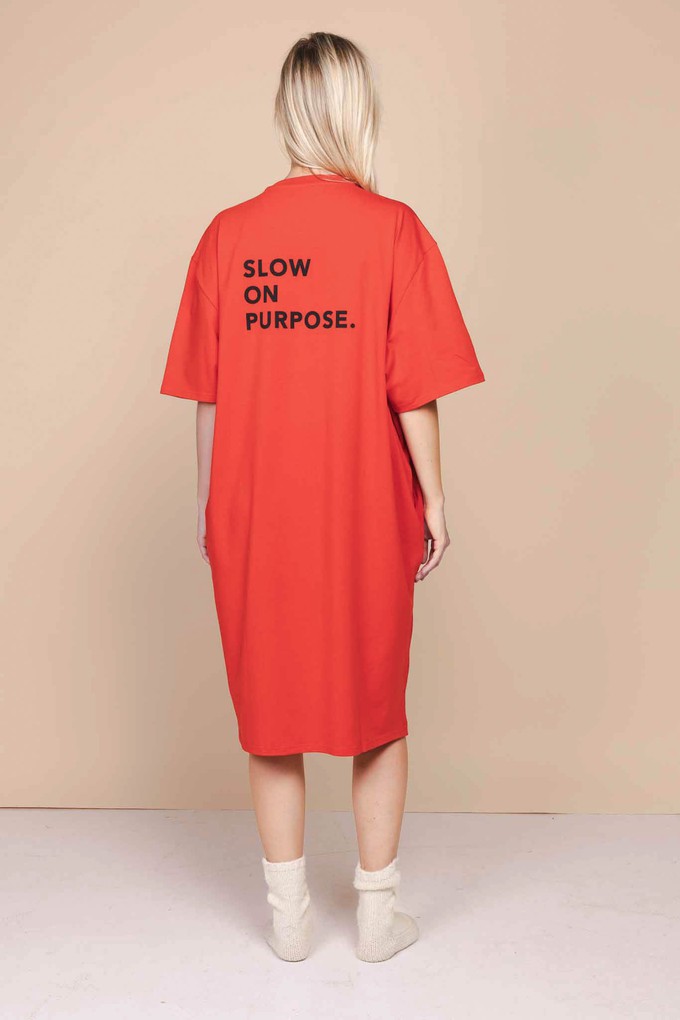 Slow Coral Red Relaxed Tee Dress Dames from SNURK