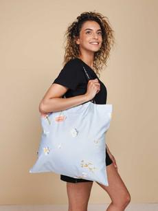 Hopeless Romantic Shopper Medium via SNURK