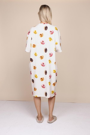 Donuts Relaxed Tee Dress Dames from SNURK