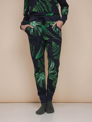 Dark Forest Sweater en Broek set Dames from SNURK