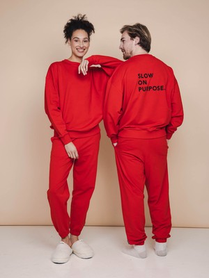 Slow Red Sweater en Broek set Unisex from SNURK