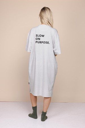 Slow Grey Relaxed Tee Dress Dames from SNURK