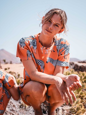 Zebras T-shirt Unisex from SNURK