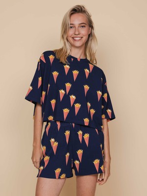 Fries Navy Cropped T-shirt en Shorts set Dames from SNURK
