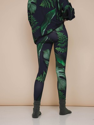 Dark Forest Sweater Dress en Legging set Dames from SNURK