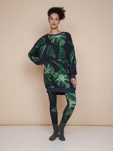 Dark Forest Sweater Dress en Legging set Dames via SNURK