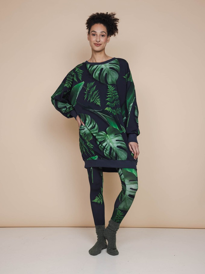Dark Forest Sweater Dress en Legging set Dames from SNURK
