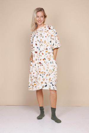 Terrazzo Relaxed Tee Dress Dames from SNURK